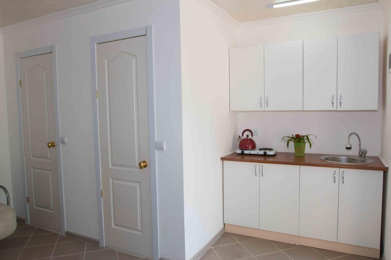 Ekonom-Domik Hotell Odessa Exteriör bild